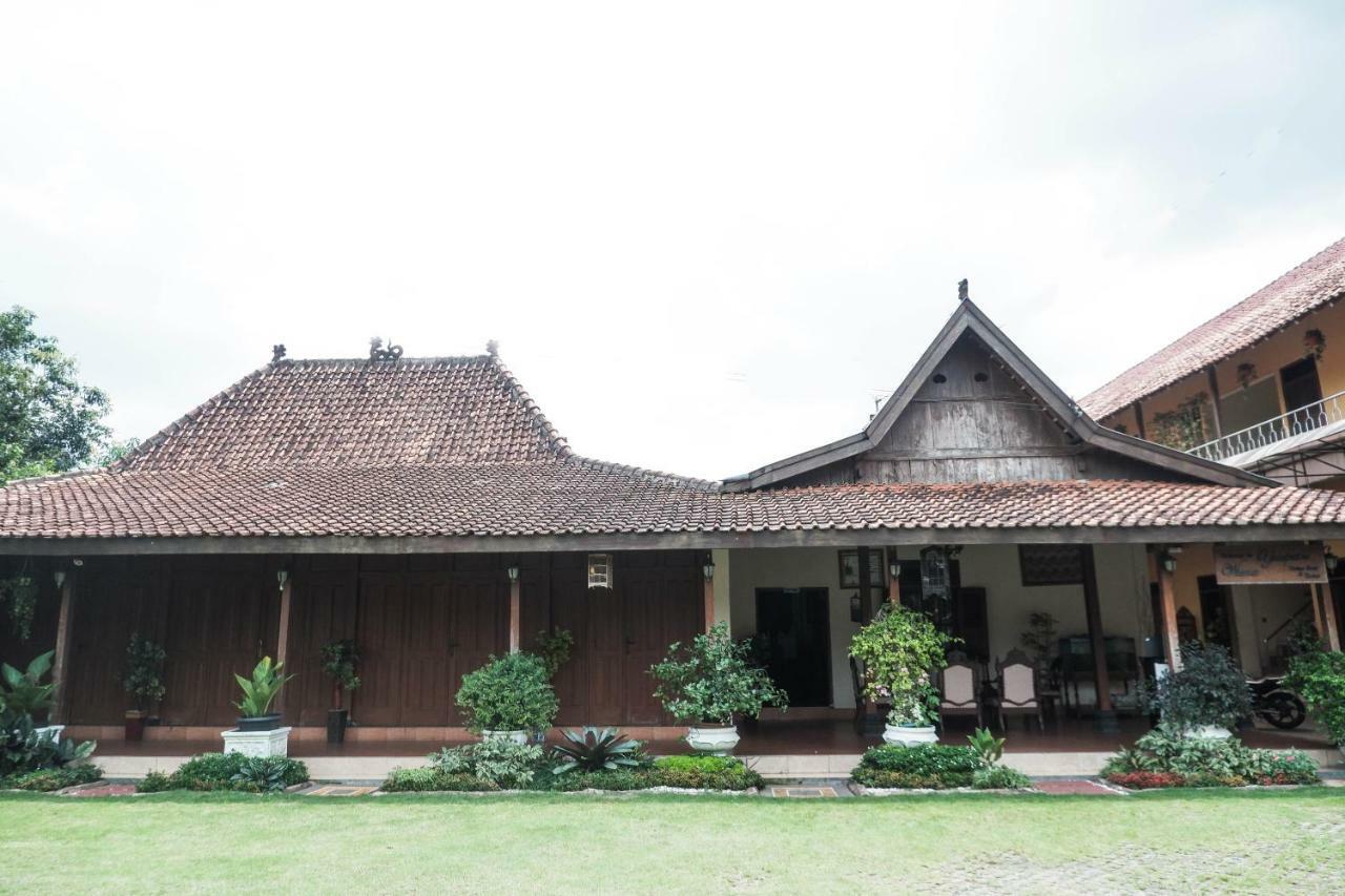 Oyo 405 Wisma Yosoputro Tanjungtirto エクステリア 写真