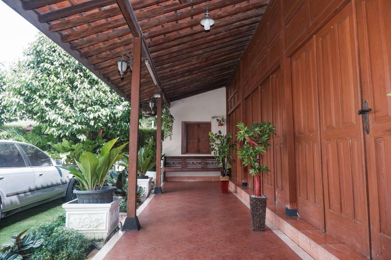 Oyo 405 Wisma Yosoputro Tanjungtirto エクステリア 写真
