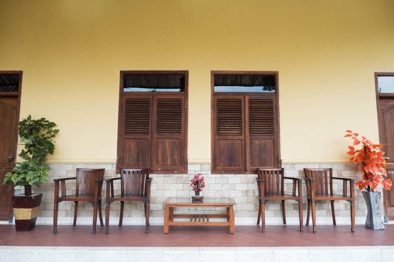 Oyo 405 Wisma Yosoputro Tanjungtirto エクステリア 写真