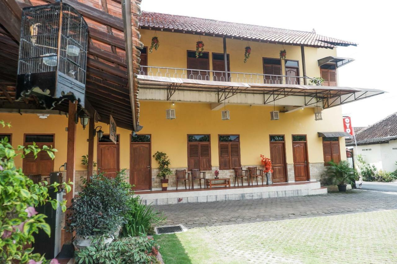 Oyo 405 Wisma Yosoputro Tanjungtirto エクステリア 写真