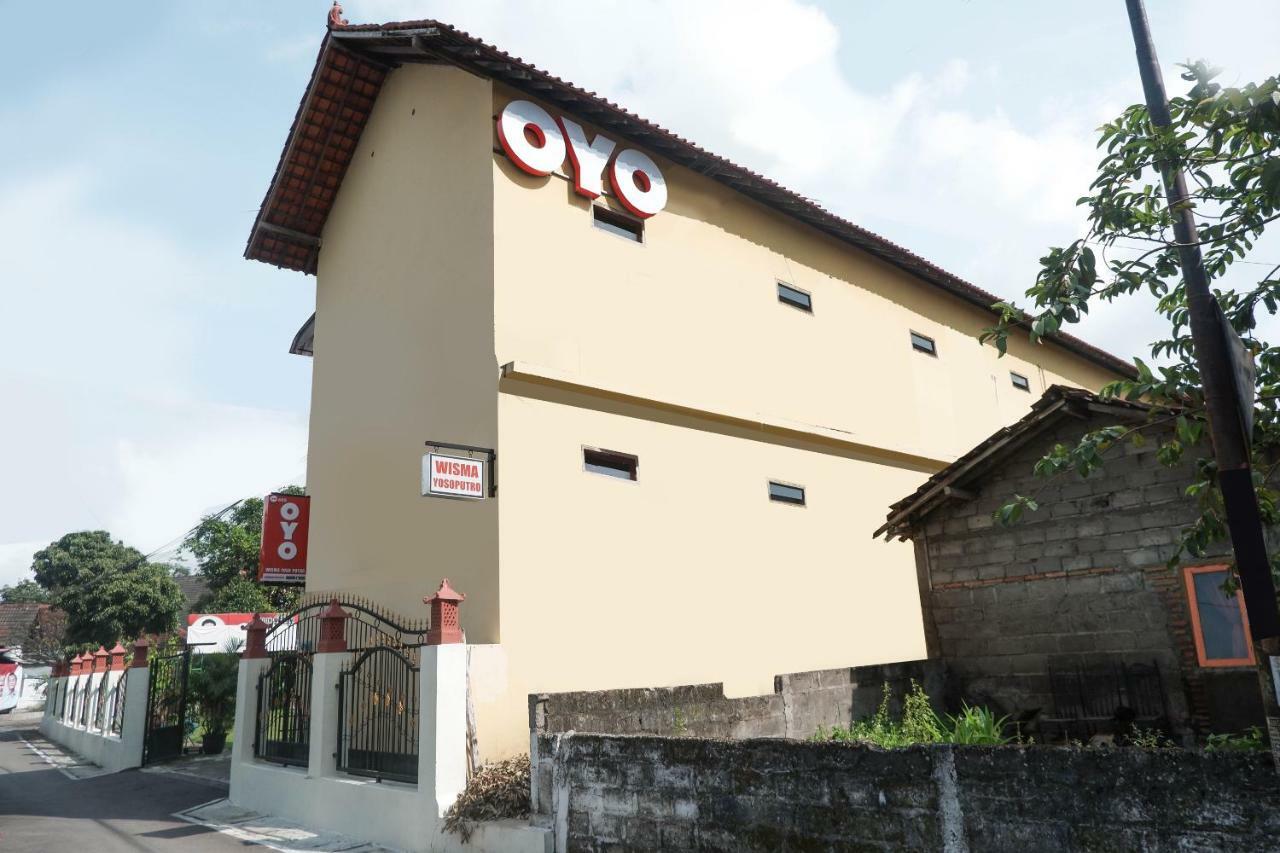 Oyo 405 Wisma Yosoputro Tanjungtirto エクステリア 写真